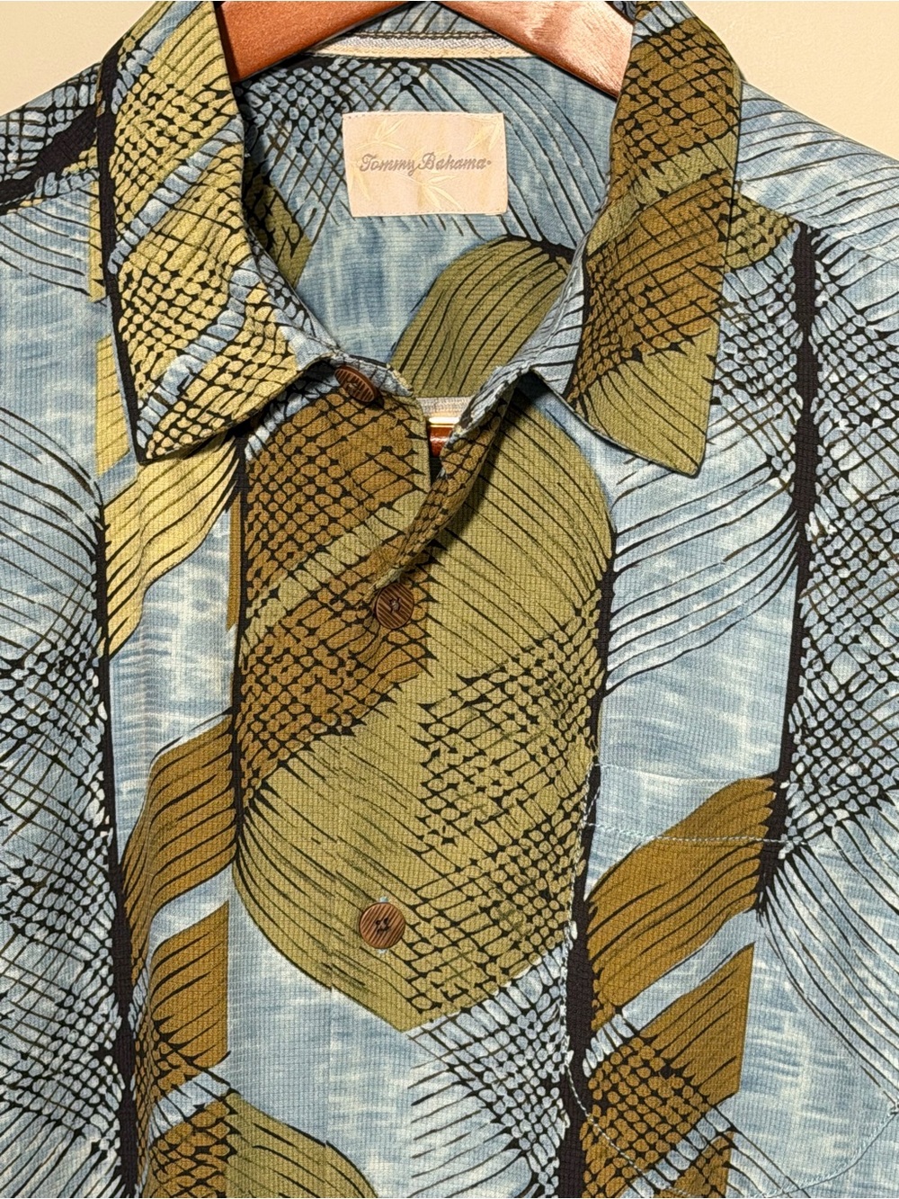 Tommy Bahama Island Style Blue & OliveGreen Tropical Print Camp Shirt 100% Silk